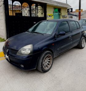 clio 2004